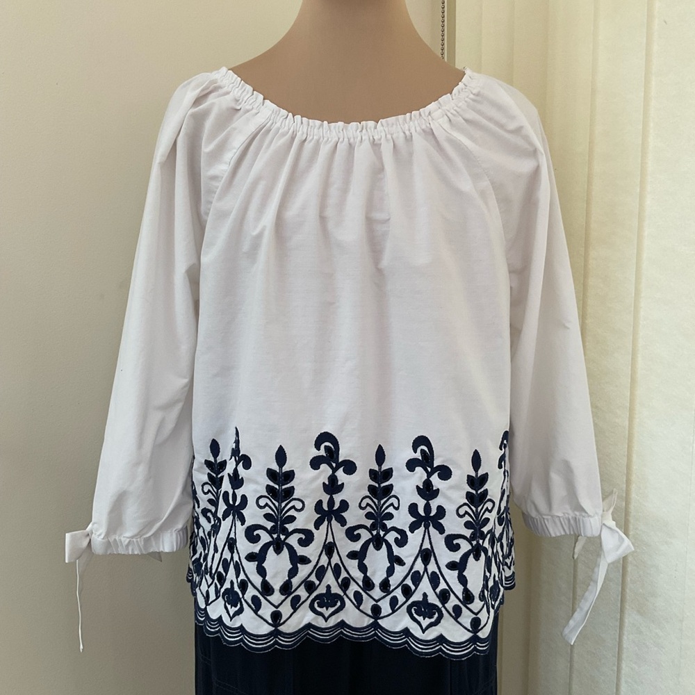 Time & Tru Eyelet Blouse